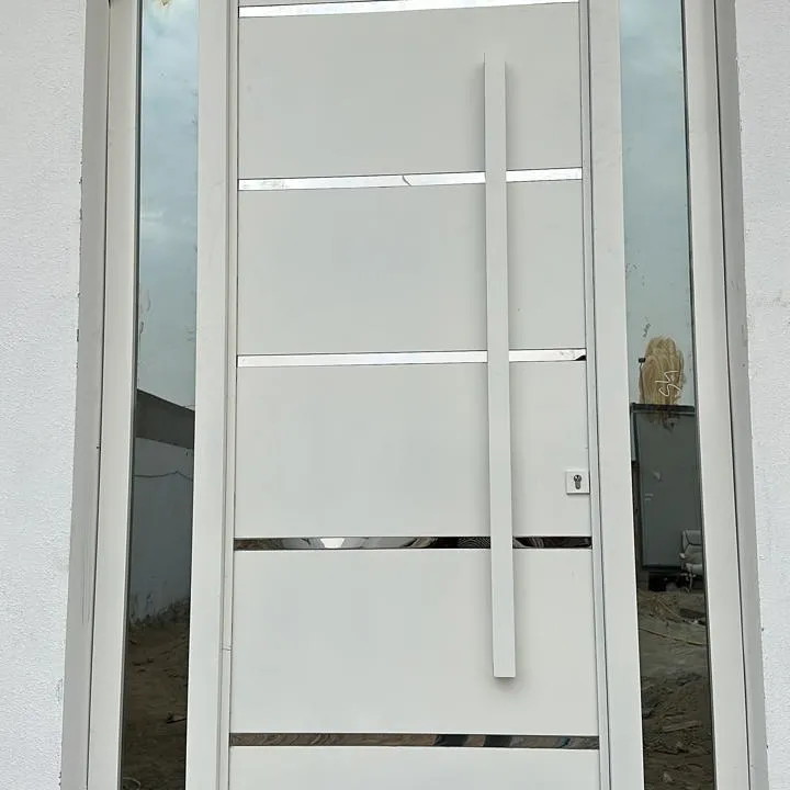 Feature door installation, Dubai villa interior fit-out — photo 4