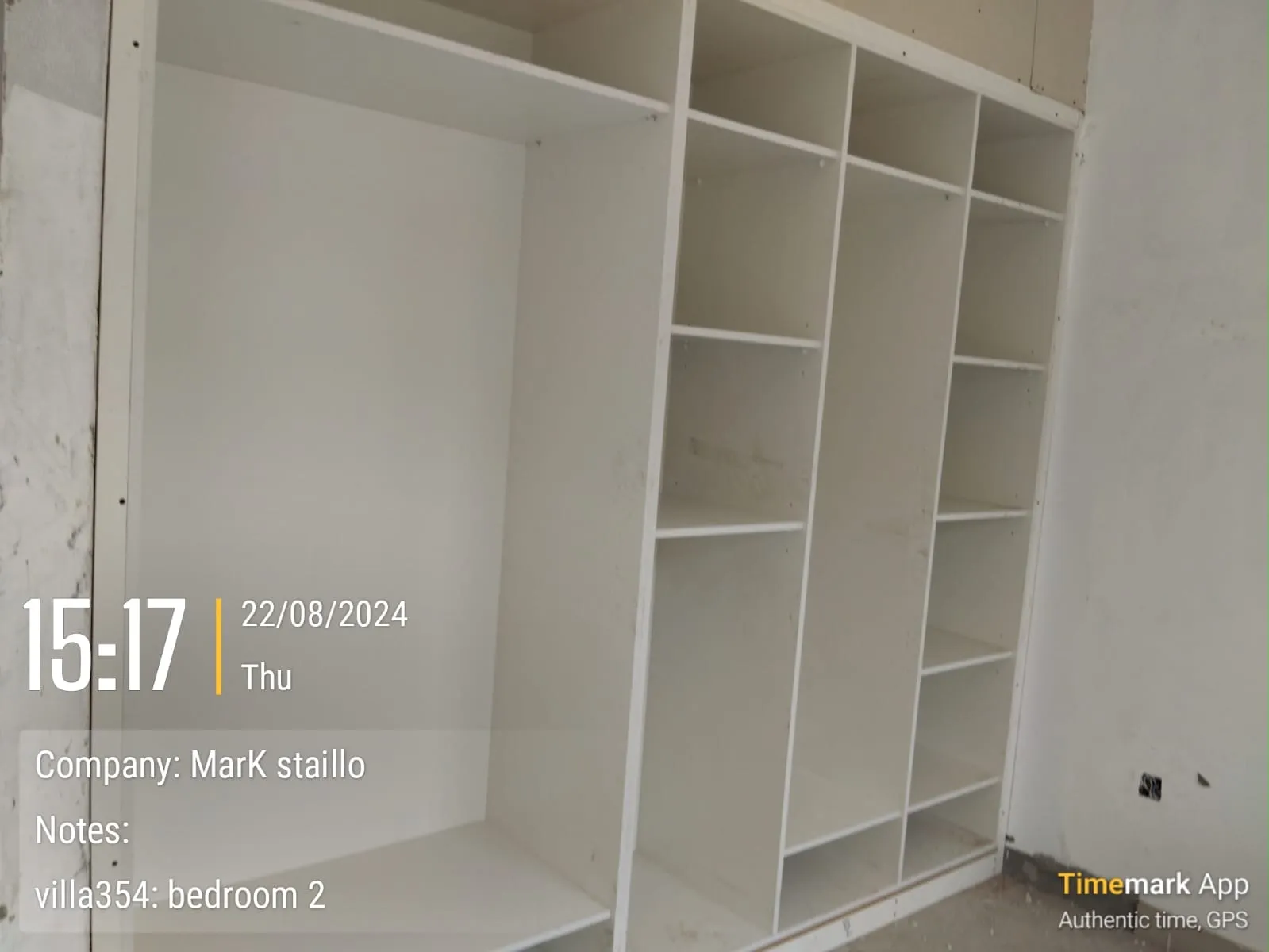Wardrobe installation, Dubai villa interior fit-out — photo 2