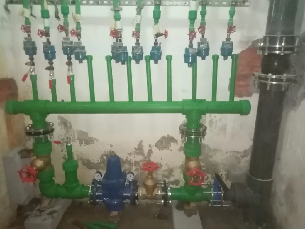 Water meter and manifold installation, UAE building — photo 1